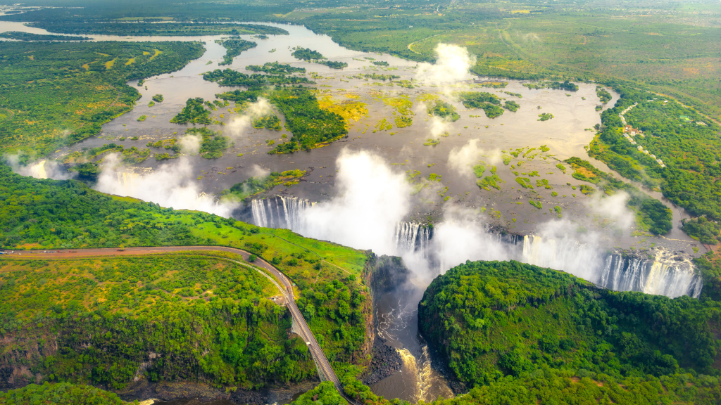 6 Day Vic Falls and Kruger Safari from Cape Town